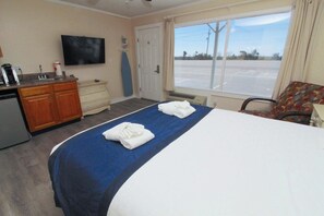 Interior of Room 3 at the Fin n Feather Waterside Inn