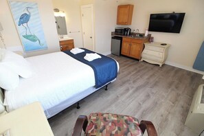 Interior of Room 3 at the Fin n Feather Waterside Inn