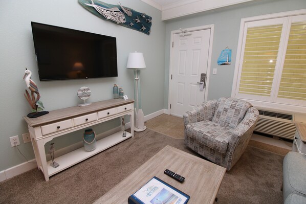 VHL Unit 120 Main Living Area