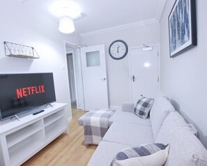 Living Room / Lounge
