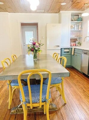 Dining table for 6 is perfect for sharing a meal or playing games