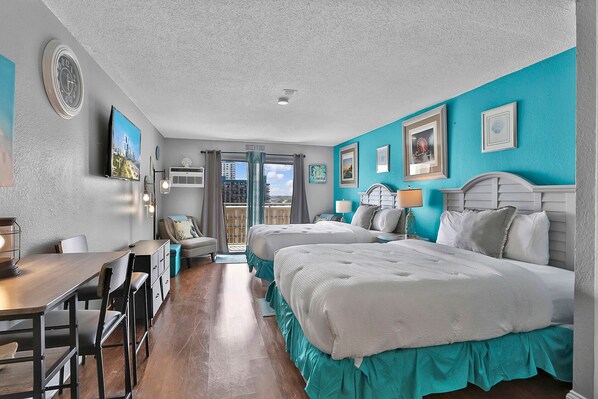 Condo (2 Queen Beds)