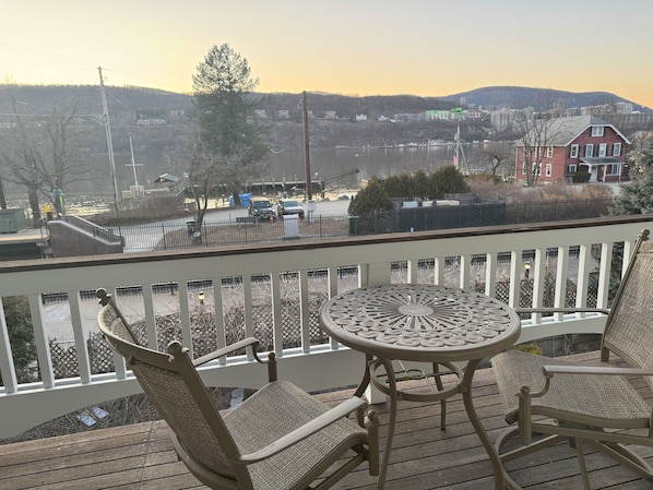 Views of the Hudson, West Point Campus, Garrison waterfront and the metro