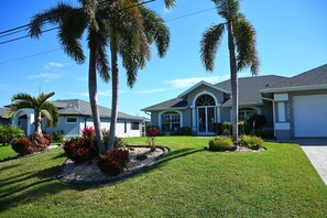 Spend you vacation in this gorgeous villa !