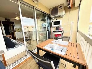 レストラン