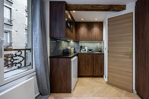 Studio Métro Brochant Paris 17ème