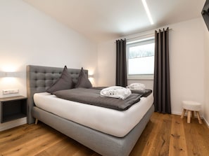 Interior Design, Bed, Bedroom, Room, Flooring, Floor, Furniture, Bedding, Ceiling, Bed Sheet