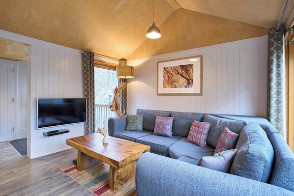 Countess, Wareham - Host & Stay