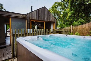 Countess, Wareham - Host & Stay