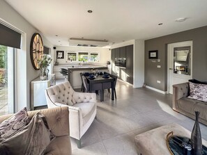 Open plan living space | Countesswells Villa, Banchory