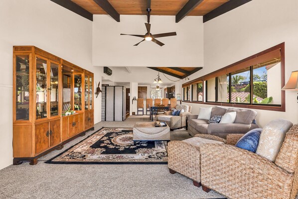 Spacious living room, dining, and bar area