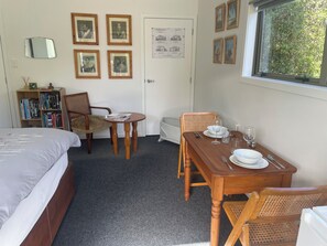 Dining - cutlery, crockery, glasses etc provided. Continental breakfast provided