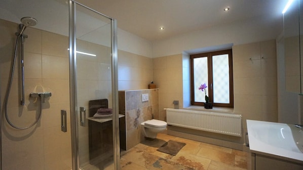 Ferienwohnung mit ausgezeichneter Aussicht-Ferienwohnung Bad