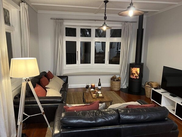 Lounge 2