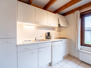 Küche, Holz, Flooring, Countertop, Spüle, Interior Design, Sinken, Major Appliance, Küchengerät, Cabinetry