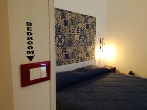 Double bedroom (2)
