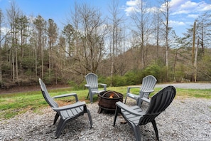 Gather around the fire with friends, roast marshmallows, and enjoy cozy mountain nights under the stars.