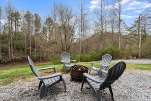 Gather around the fire with friends, roast marshmallows, and enjoy cozy mountain nights under the stars.