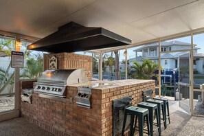 Alfresco vibes with cozy outdoor charm.
