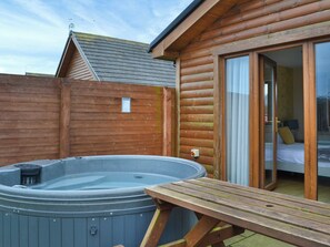 Hot tub | Chairman’s Lodge, Fitling