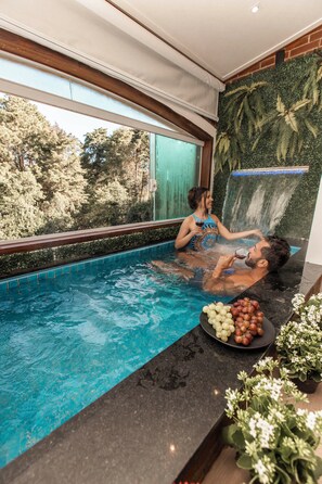 Private pool