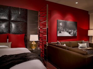 Suite Room. Exact unit will be assigned upon arrival. Views, colors and decor may vary.