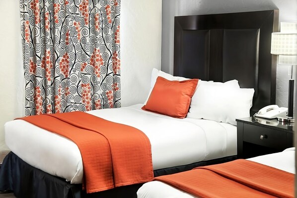 Double size beds. Exact unit will be assigned upon arrival. Views, colors and decor may vary.