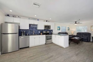 Kitchen (1)