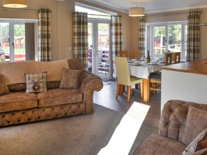 Open plan living space | Floki’s Lodge, Felmoor Park, near Morpeth