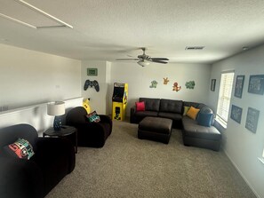 Upstairs Loft_2