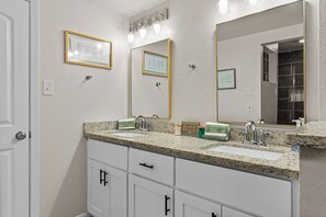 Master Bath_v1