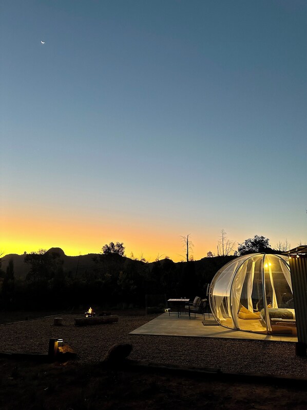 Bubble Hotel Sunset