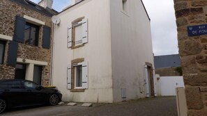 Façade