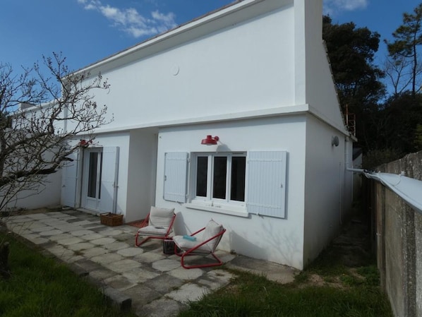 Exterior
