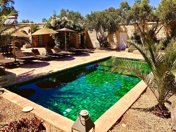 Swimming pool