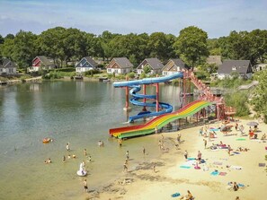 Apartment, Condominium, Residential Area, Hotel, Shade, Balcony, Swimming Pool, Resort Town