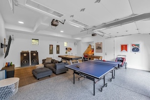 Spielezimmer
