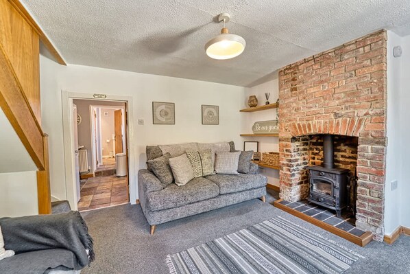 London Road Cottage, Worcester - Host & Stay