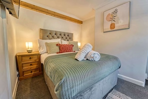 London Road Cottage, Worcester - Host & Stay