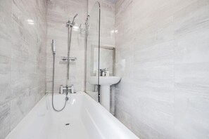 Park Cliffe House, Bradford - Host & Stay