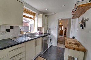 Severn Swans House, Worcester - Host & Stay
