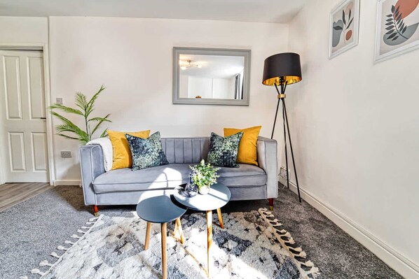 New Street Residence, Worcester - Host & Stay