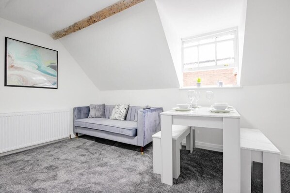 New Street Dwelling, Worcester - Host & Stay