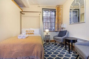 Merchant House Studio, Hereford - Host & Stay
