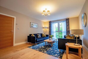 Hilltop Hoouse, Worcester - Host & Stay