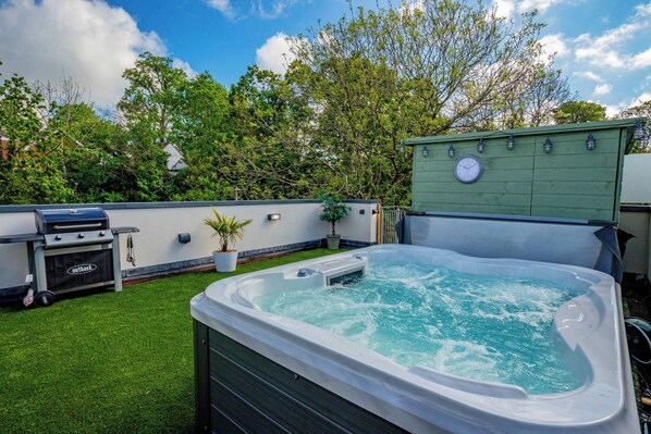 Hilltop Hoouse, Worcester - Host & Stay
