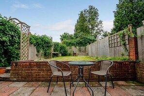 Hales Orchard, Worcester - Host & Stay