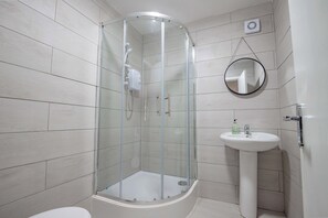 Bromyard Flat 2, Worcester - Host & Stay