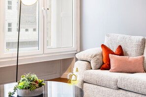 Living Room / Lounge