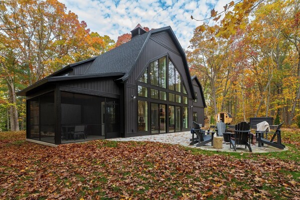 Stunning in all seasons, The Gambrel gets her name from her iconic roofline. 